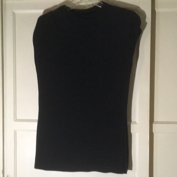 Chico's Tops - Chico’s size2 black sleeveless Travelers Top